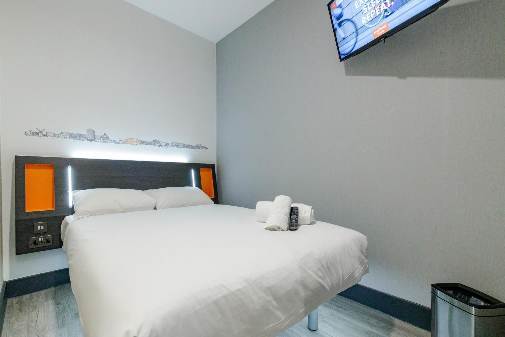 Easyhotel Мілтон-Кінз Екстер'єр фото
