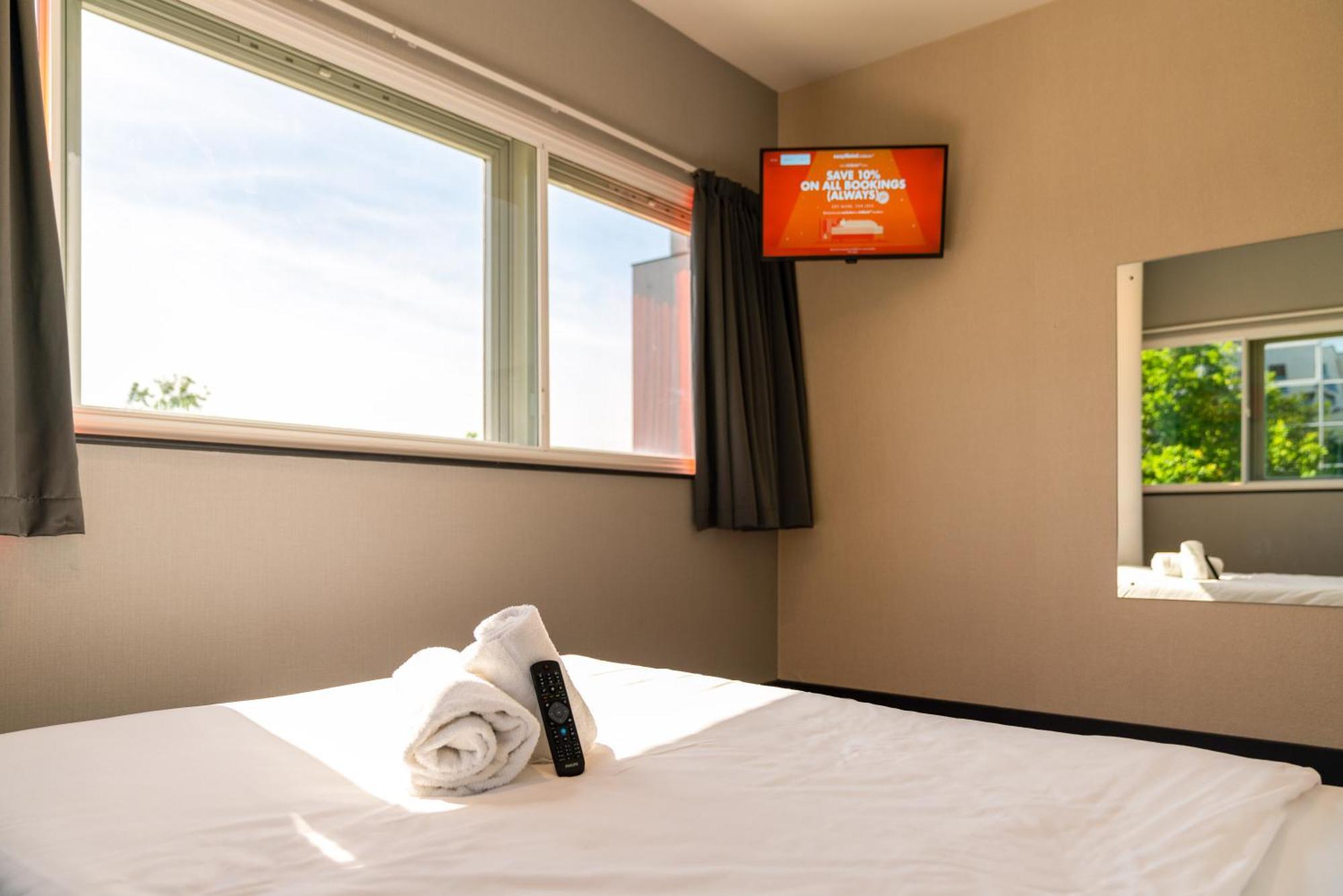 Easyhotel Мілтон-Кінз Номер фото