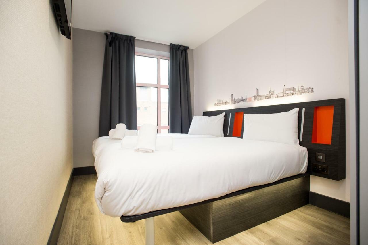 Easyhotel Мілтон-Кінз Екстер'єр фото