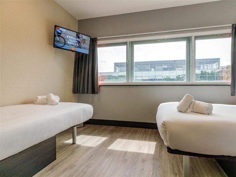 Easyhotel Мілтон-Кінз Екстер'єр фото