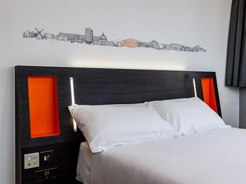 Easyhotel Мілтон-Кінз Екстер'єр фото